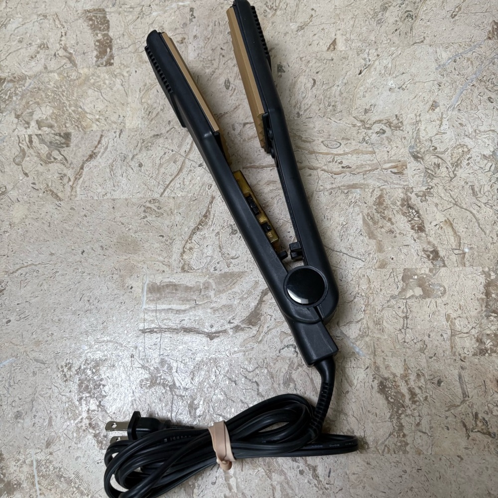 Gold N Hot 2” Ceramic Crimper Iron Original Version GH 3013